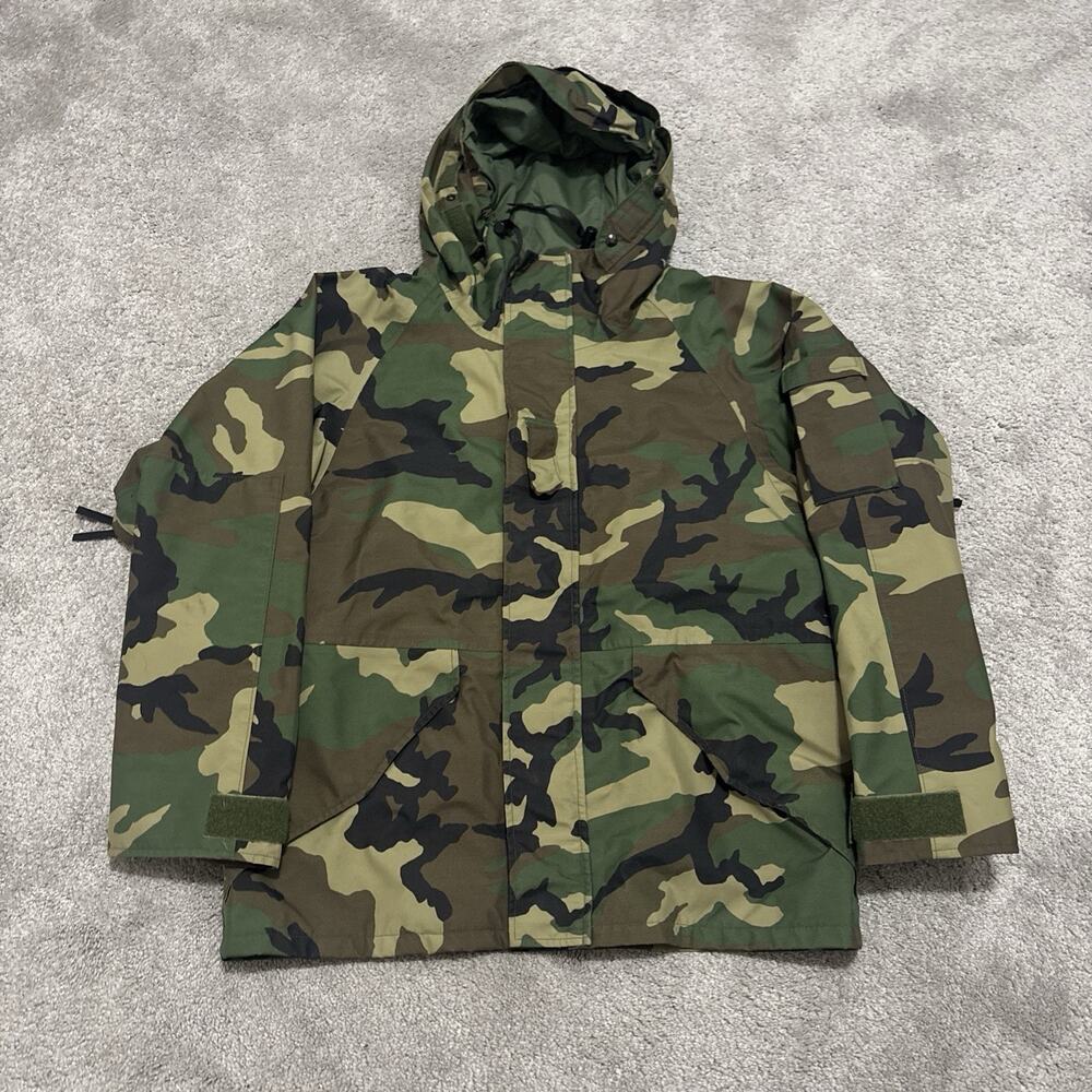 Military Cold Weather Woodland Camouflage Parka Jacket M- Short SP0100-02-D-4015